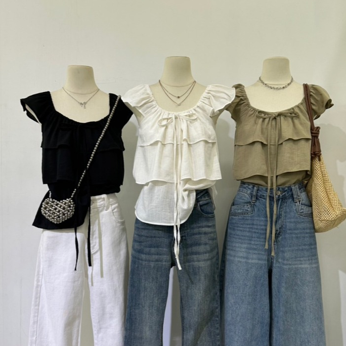 M2230 เสื้อแขนสั้นคอสี่เหลี่ยม/ปาดไหล่ได้สุดคิ้วท์ ดีเทลแต่งระบายเลเยอร์ 2 ชั้นช่วงอก