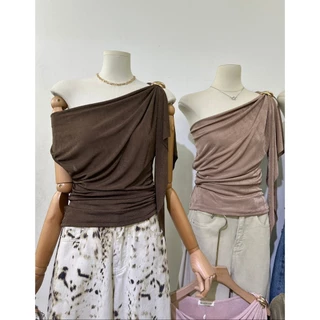 M2234 เสื้อรุ่นใหม่สไตล์เกาหลี ดีเทลไหล่เฉียง เสื้อที่สาวๆ ต้องมีติดตู้! ใส่แล้วดูแพง ดูเซ็กซี่แบบมีคลาส