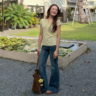 APPAREL.STORY-Glowy Bootcut Jeans (โกลววี่)