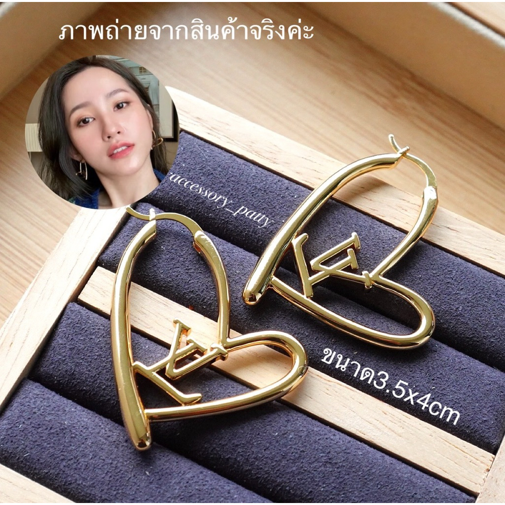 ต่างหูห่วงก้านเงิน รุ่นA40 ห่วงดีไซน์รูปหัวใจสวยหรูหราค่ะ ขนาด3.7x3.5cmค่ะ