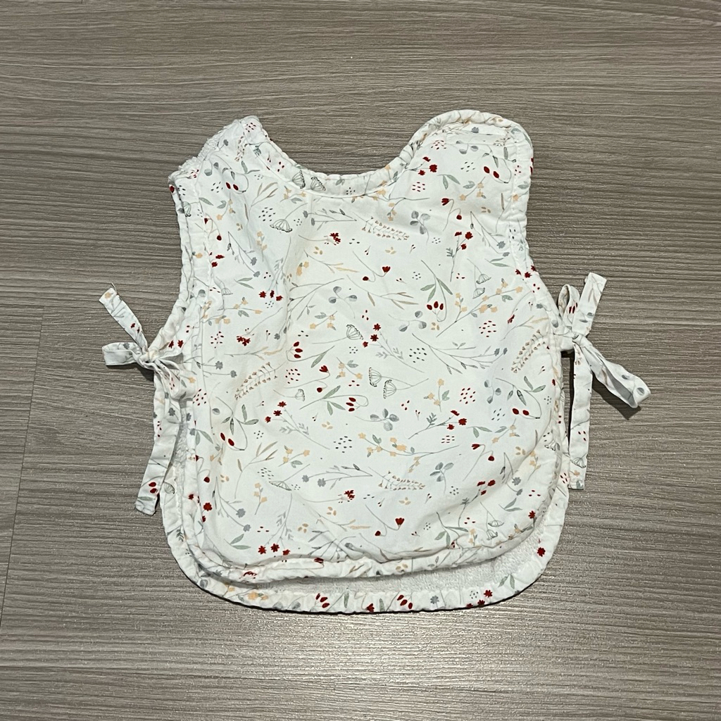 (170705) ผ้ากันเปื้อนเด็ก ZARA Home