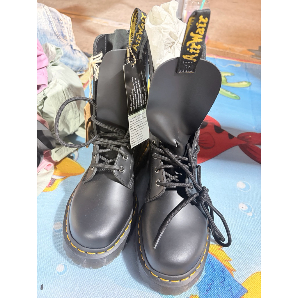 dr.martens 🖤 Dr. Martens 1460 Smooth Leather 8-Eye Boots ของแท้