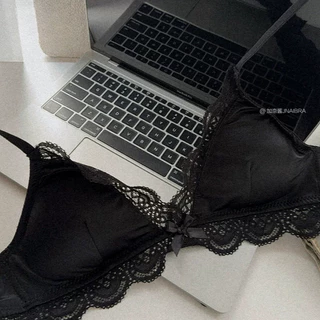 ✨ มาใหม่ พร้อมส่ง🎀Lace🎀บราเสริมทรง ขอบลูกไม้ คัพสามเหลี่ยมนุ่ม กระชับสวย นุ่มสบาย อ่อนโยนต่อผิว สวมใส่สบาย