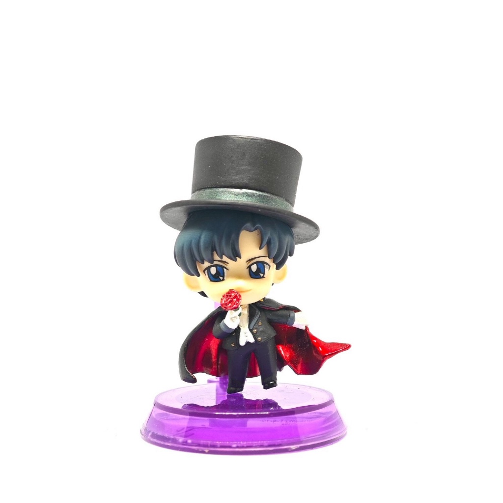 หน้ากากทักซิโด้ (Tuxedo Mask / Tuxedo Kamen) หรือ ชิบะ มาโมรุ ตัวละครจากอนิเมะระดับตำนานเรื่อง เซเลอ
