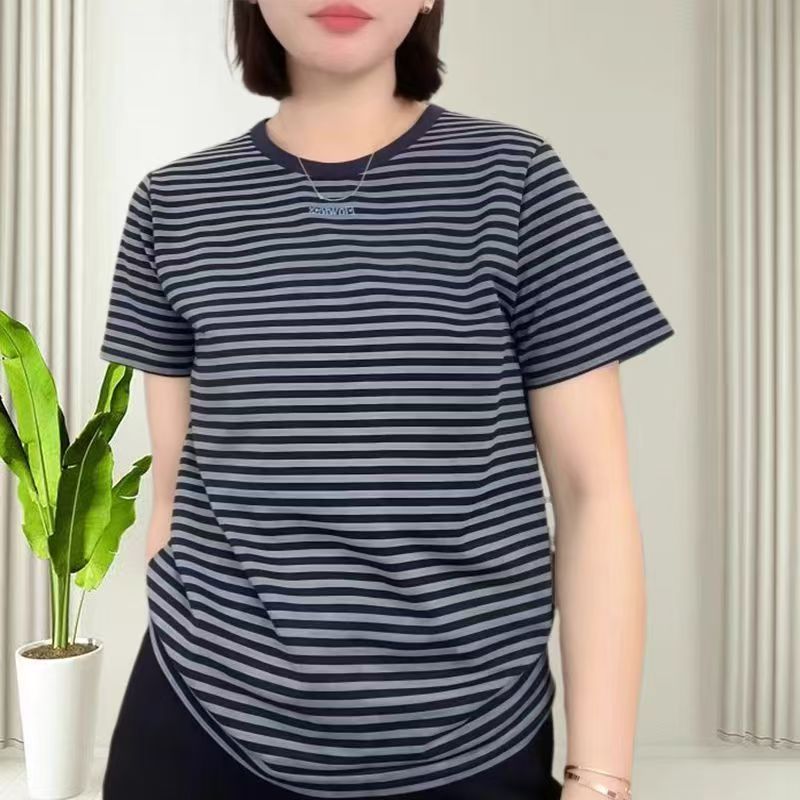 เสื้อยืดแขนสั้นลายทาง ดีไซน์ทรงหลวม สไตล์ใหม่รับซัมเมอร์ สวยงาม ทันสมัย ​​มีเอกลักษณ์ และใส่ได้หลายโอกาสสำหรับผู้หญิง