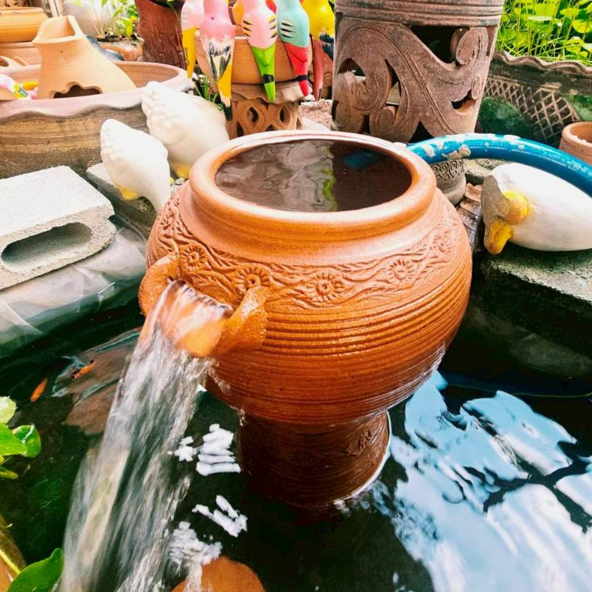 โอ่งน้ำริน โอ่งน้ำผุด สูง 16-17 cm ตกแต่งอ่างปลา สวน (แถมสายยาง)