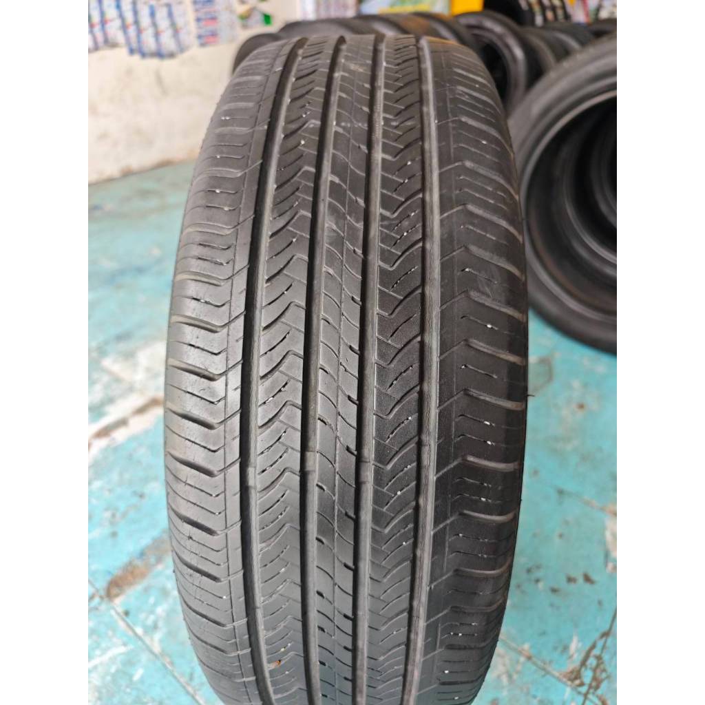 ยางเปอร์เซ็นต์ ยางมือสอง Maxxis ขนาด 215 60 R17 ปี18 ราคา 280 บาท