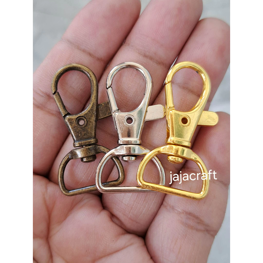 ตะขอเกี่ยวกระเป๋า(คอหมา) แพ็ค 10 ชิ้น ช่องสอดด้านล่างวัดด้านใน 1.5 cm สูง 3.5 cm.