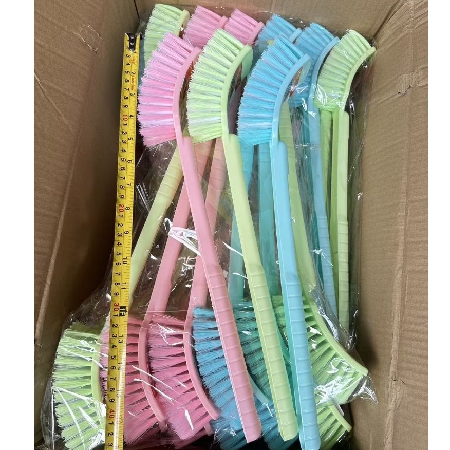 แปรงล้างทำความสะอาดห้องน้ำสีหวานราคายกโหล 12 ชิ้น