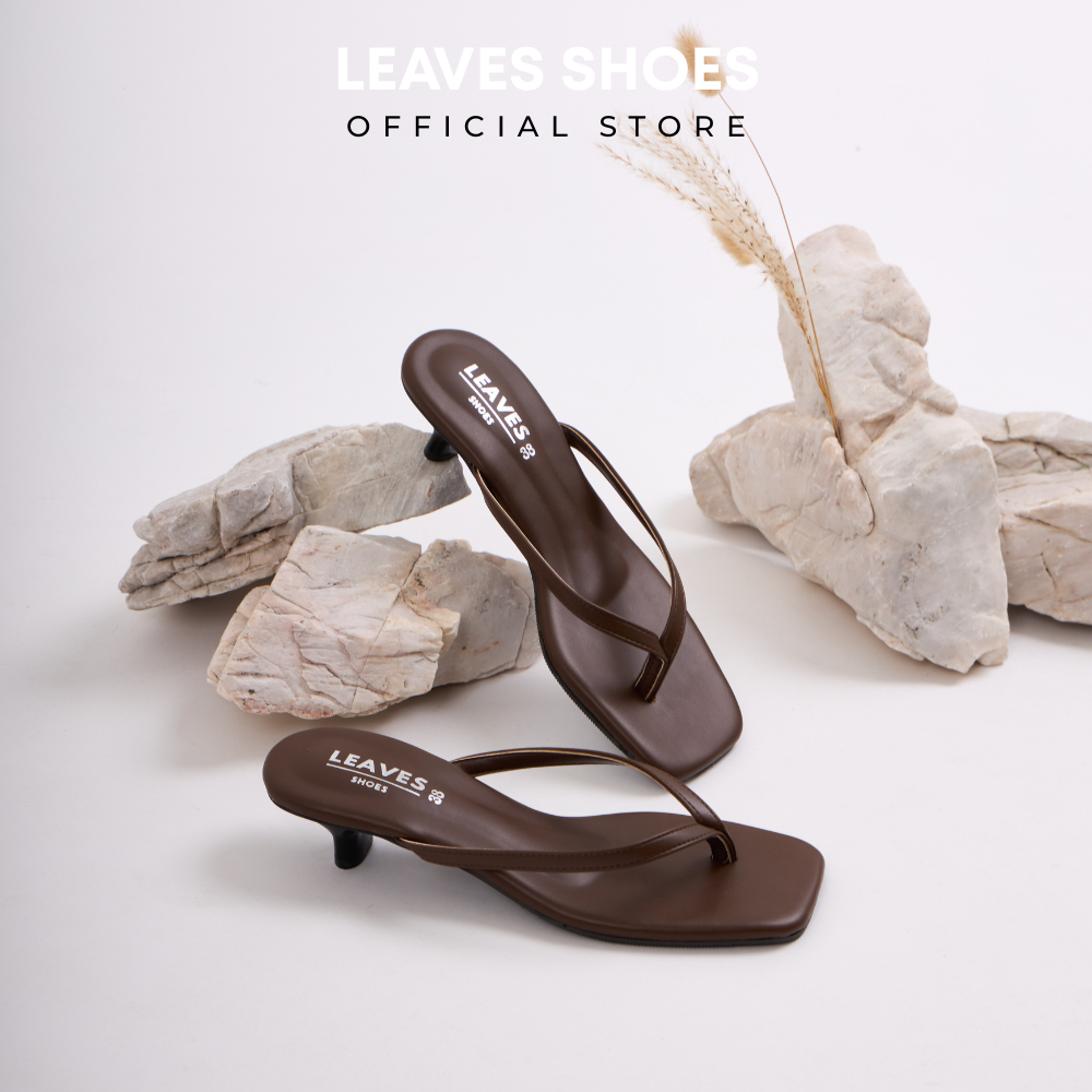 LEAVESSHOES รองเท้าส้นสูงคีบแฟชั่นผู้หญิง รุ่น SIMMER ส้นสูง 1 นิ้ว รองเท้าผู้หญิงมีส้น แบบสวม
