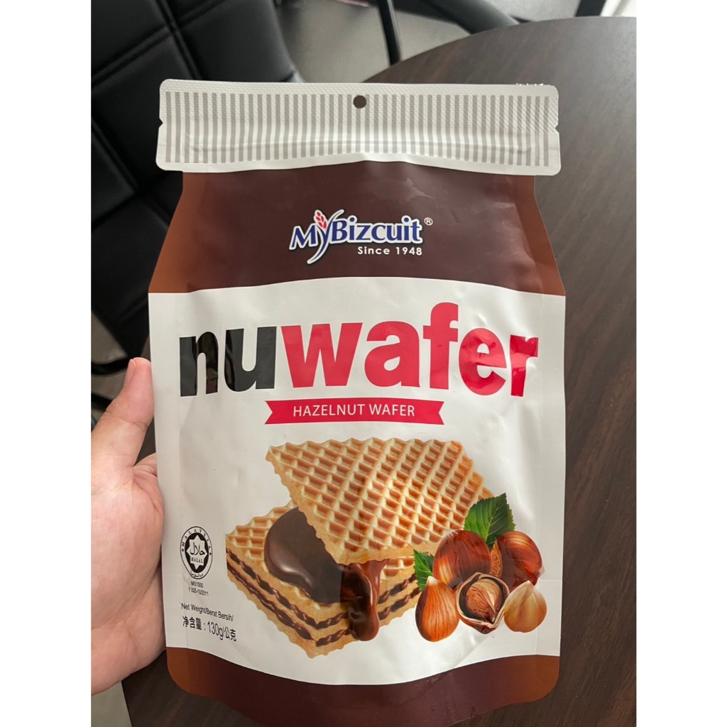 🍫 Nuwafer Hazelnut Wafer / นูเวเฟอร์ รสเฮเซลนัท 130กรัม 🍫