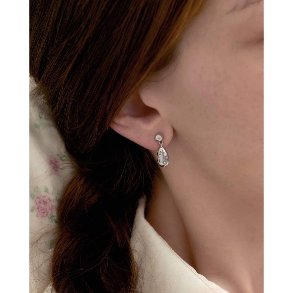 YVIS Vase Brass Drop Stud Earrings - FUNDAMENTAL Mitr X YVIS
