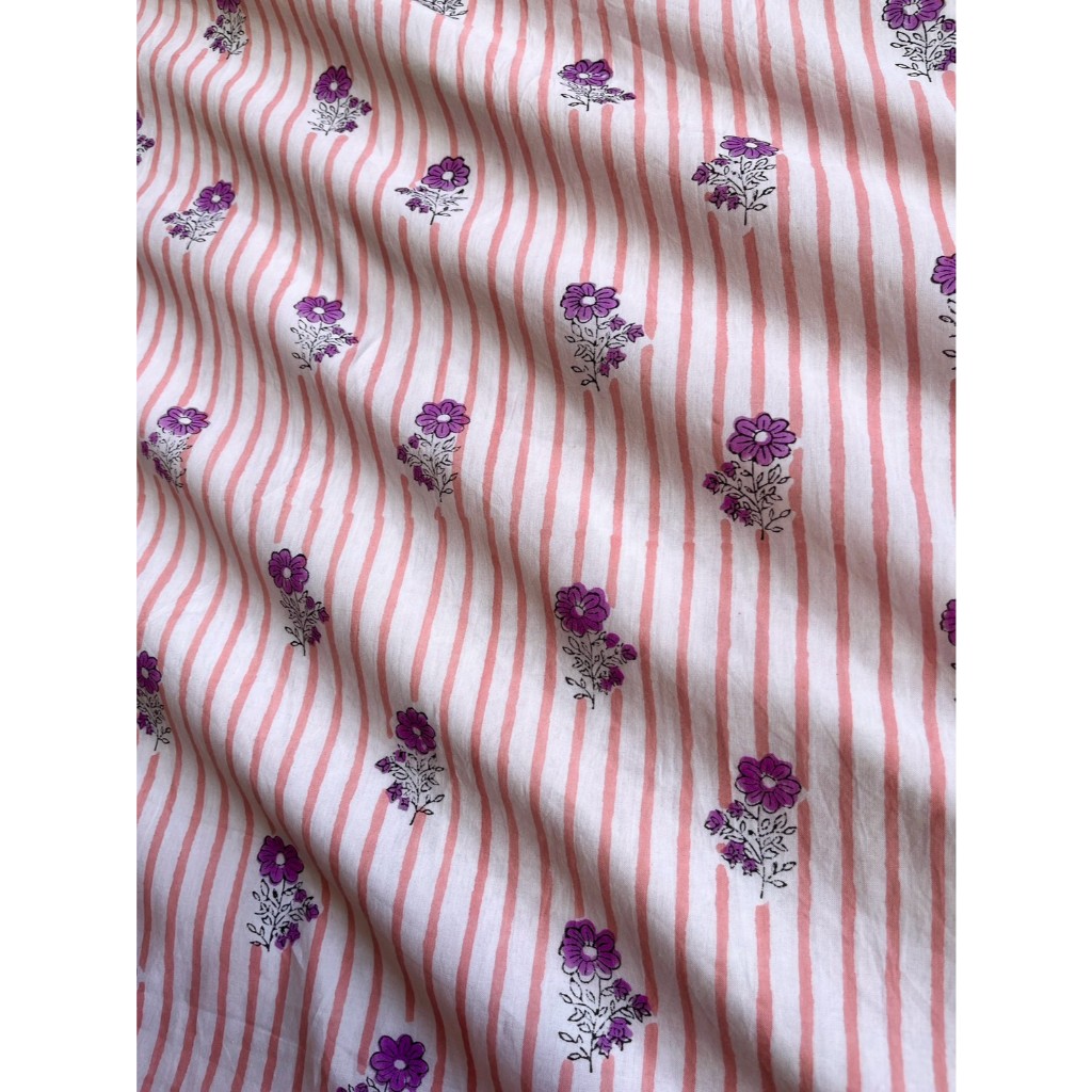 144บ./หลา(0.9m)Cotton Fabric Indian Blockprint  ผ้าฝ้าย ผ้าอินเดีย พิมพ์มือ sarasafabric handblockprint cotton H26-07-01