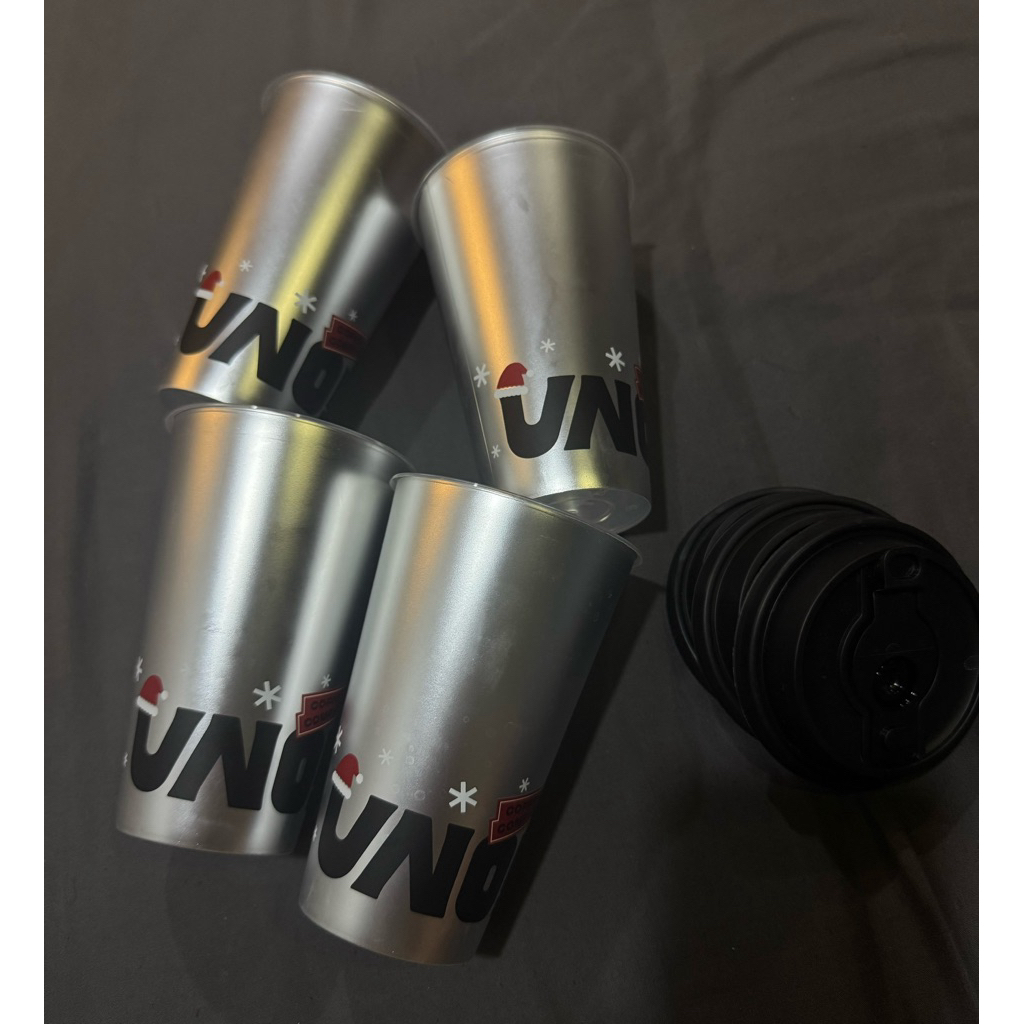 แก้ว UNO สีเงิน คอลช่วงฤดูหนาว ❄️ (พร้อมฝา) สภาพใหม่นะคะ✨ (Limited! ไม่มีผลิตแล้วนะคะ)