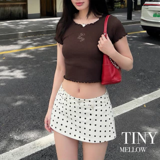Little Love - เสื้อยืดแขนสั้น ขอบหยักดีเทลปักโลโก้ ผ้ายืดหยุ่นใส่สบาย - ( เบบี้ เลิฟ)