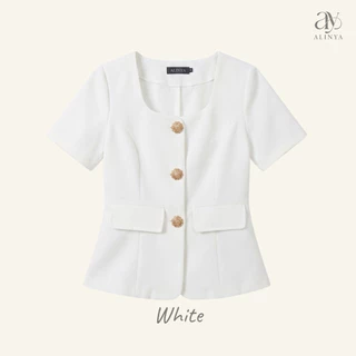 B006 / Luna Top (เสื้อลูนาเบลเซอร์ เฉพาะเสื้อ)