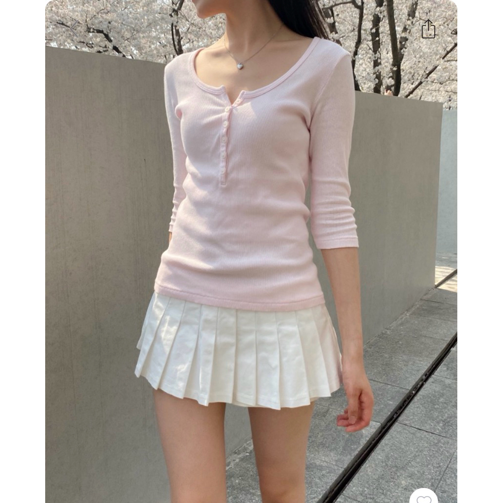 (พรีออเดอร์/แท้) Brandy Melville Zelly Top