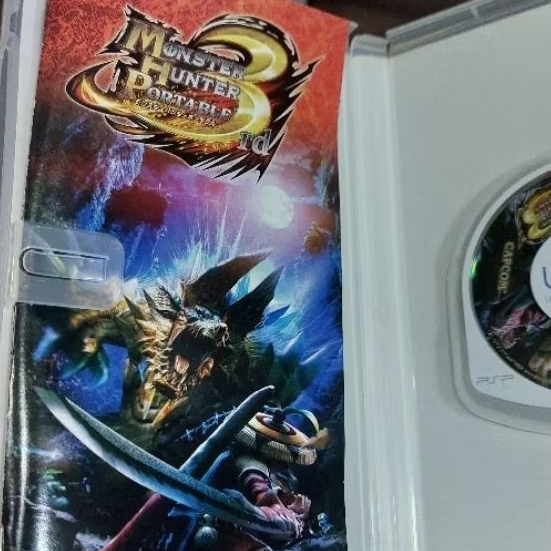 ตลับเกม psp monster hunter portable 1+2+3 มือสอง