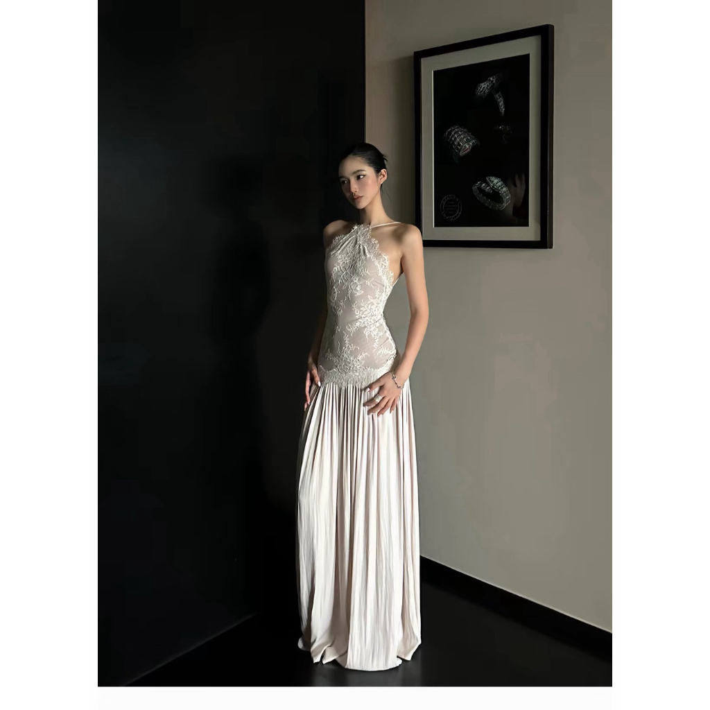 Malia dress จากแบรนด์ rovente พรี 14 วันนะคะ