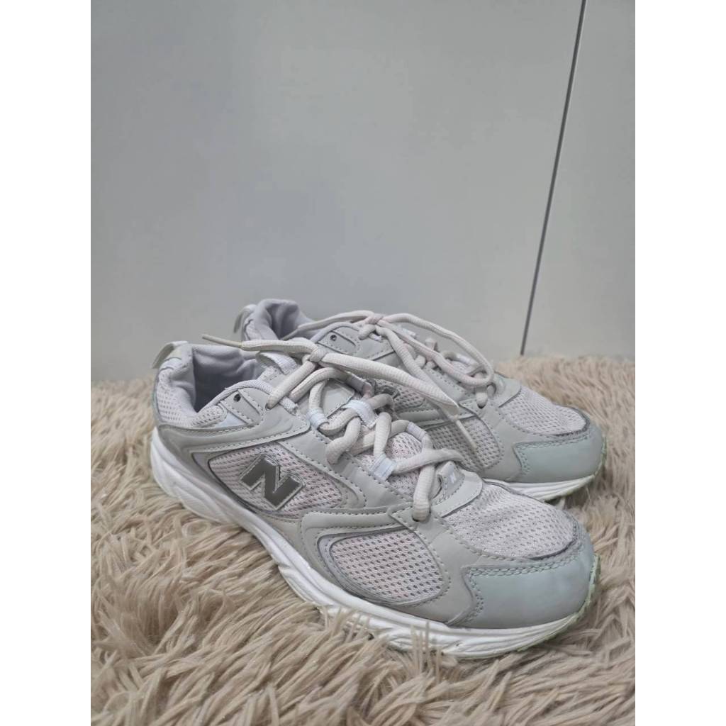 New Balance 408 รองเท้าวิ่งมือสอง สีเทา ไซซ์ 39 ยาว 25 ซม. รองเท้าผ้าใบ NB สไตล์วินเทจ