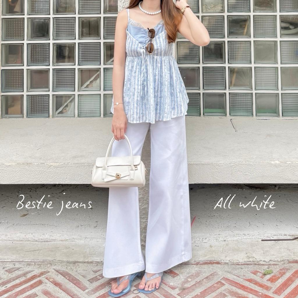 (aunaunn.official) Bestie jeans – กางเกงยีนส์เอวสูง ขาบาน ทรงขากระบอกใหญ่ ทรงสวยมากๆ (Pre 3-5 วัน)