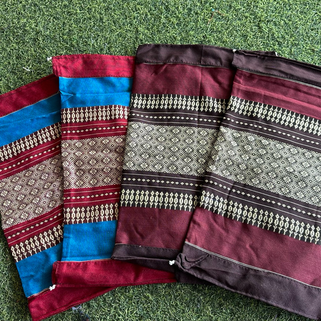 ปลอกหมอนขิดลายไทย ผ้าหนา​ มีเชือกผูก Set 2 ใบ มีหลากหลายลายให้เลือก มีเก็บปลายทาง