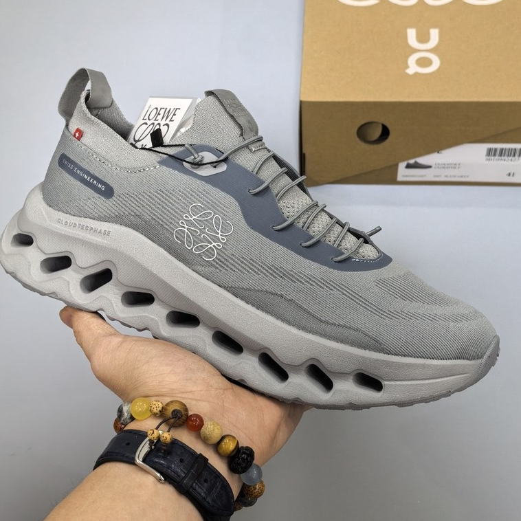 On Cloudtilt×LOEWE1.0 รองเท้าและรองเท้าผ้าใบสำหรับผู้ชายและผู้หญิง
