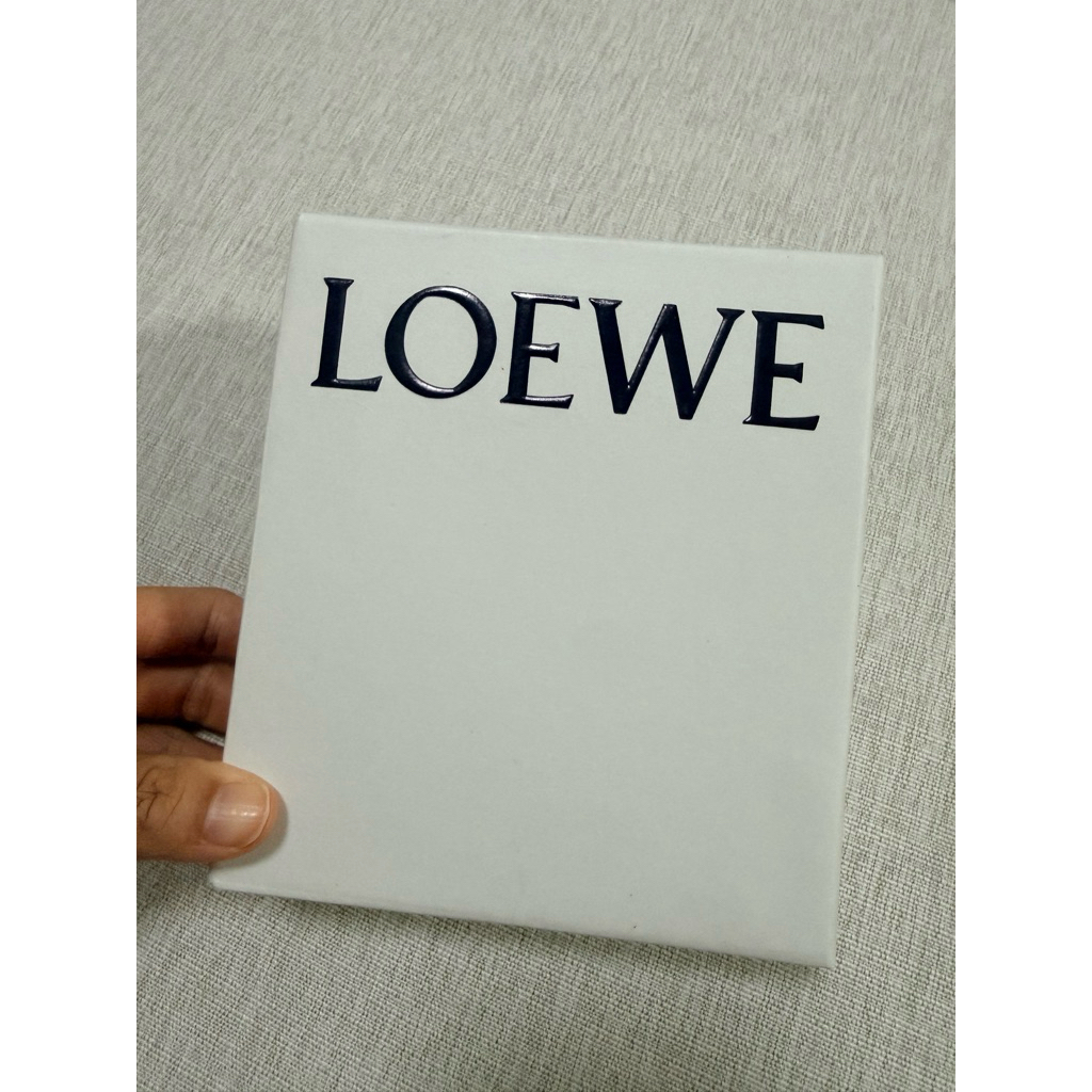[ของแท้] กล่อง Loewe เปิดข้าง