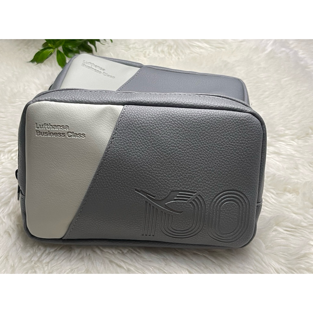 🎉🛫❤️‍🔥Amenity Kit Pouch) 🎉🛫❤️‍🔥ฉลองครบรอบ 100 ปีของสายการบิน Lufthansa
