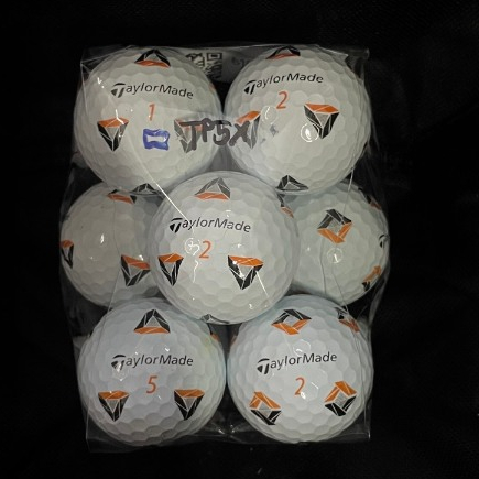 UB12ลูก golf ออกรอบ กอล์ฟ มือใหม่ แพ็คละ12ลูก คละรุ่นคละสี เลือกได้ต้องทักบอกก่อนสั่ง ร้านคุยง่ายสบายใจ ลูกกอล์ฟ เยอะแยะ