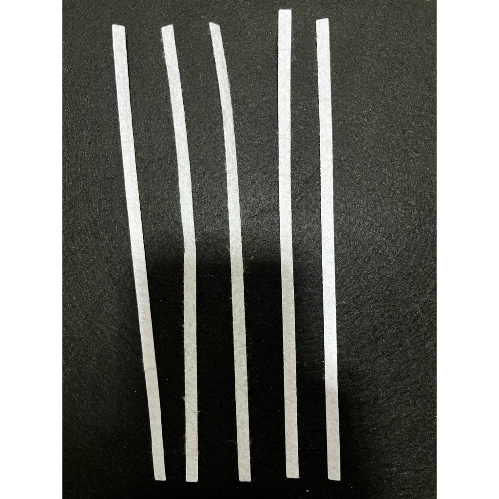KHMรหัส01 ผ้าสักหลาดตัดเป็นเส้นขนาด 0.5ซม.(5มิล)*20.5 ซม. จำนวน 5 เส้น ราคา 7 บาท