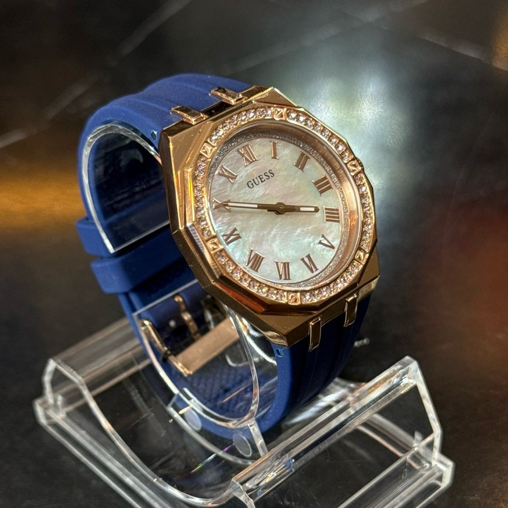 นาฬิกา GUESS รุ่น Desire Analog Silicone Watch