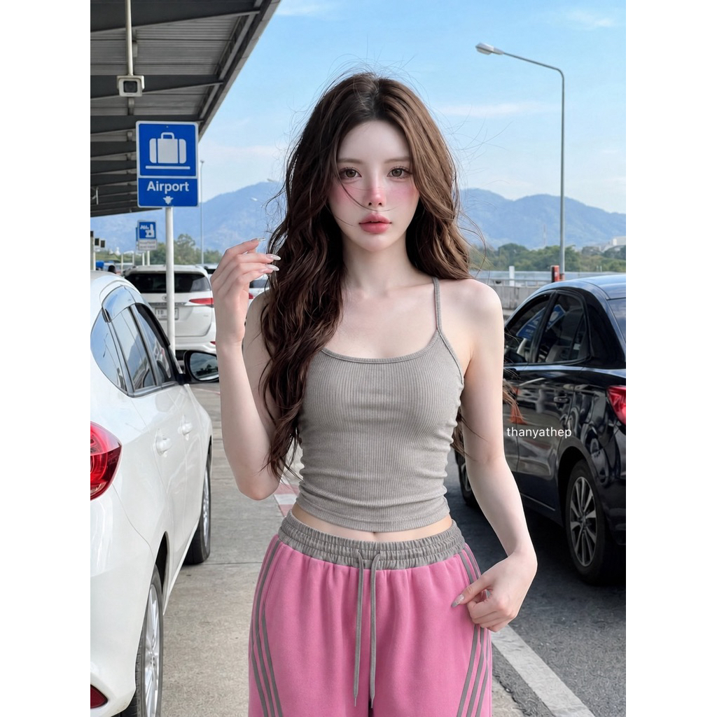 #Thanyathep เซท2ชิ้น เสื้อสายเดี่ยวผ้ายืดสีเทา น้องมาคู่กางเกงวอมแต่งแถบชมพู เซกซีผ้านิ่ม