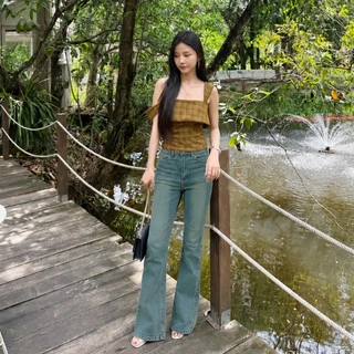 กางเกงยีนส์เอวสูงขาม้าน้อย รุ่น Classic Bootcut