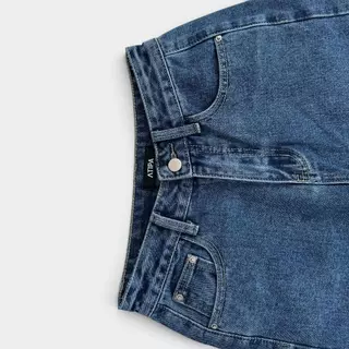 Atipashop - Nolan Jeans (#A060) กางเกงยีนส์ ขายาว กระบอกกลางตรง ดีเทลป้ายหนัง