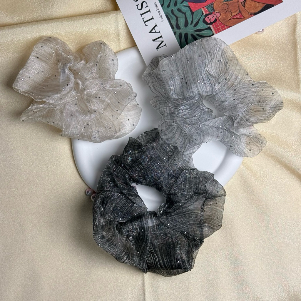 ยางรัดผมผ้าออร์แกนซ่ากลิตเตอร์ ไซซ์ใหญ่ Scrunchie ยางรัดผมโดนัทผ้าแก้วประกายวิบวับ ผ้าชีฟองโปร่งแสงกลิตเตอร์ สครันชี่พอง