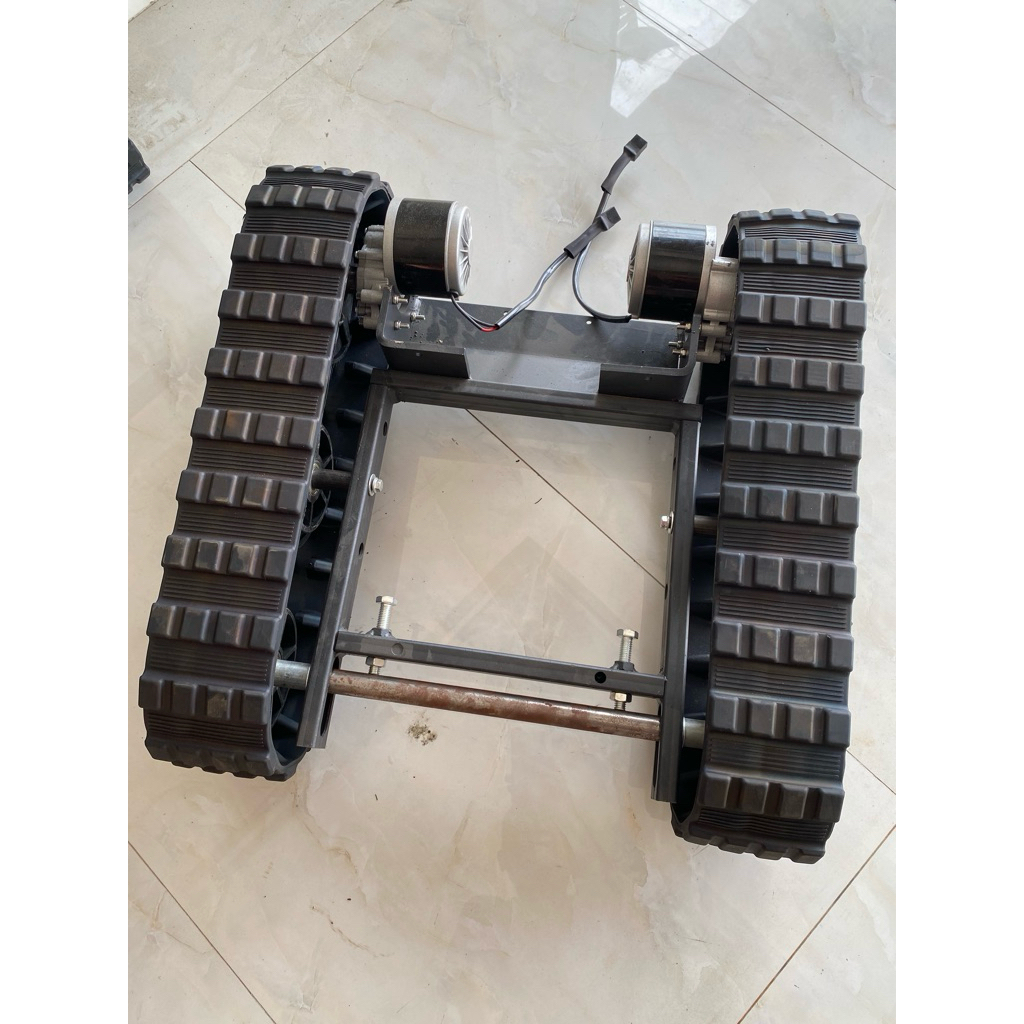 รถตีนตะขาบนักประดิษฐ์24V250Wขนาด60*65*30cm.รับน้ำหนัก50กิโลกรัม
