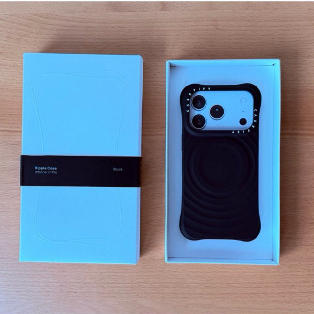 [ของแท้/ครบกล่อง] CASETiFY Ripple Case - Black สำหรับ iPhone 17 Pro