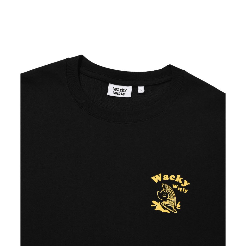 WACKY WILLY เสื้อยืดรุ่น KIKI SURFING GRAPHIC SHORT SLEEVE T-SHIRT BLACK Unisex 80331SSFSSU_F6BKXX — صورة 6