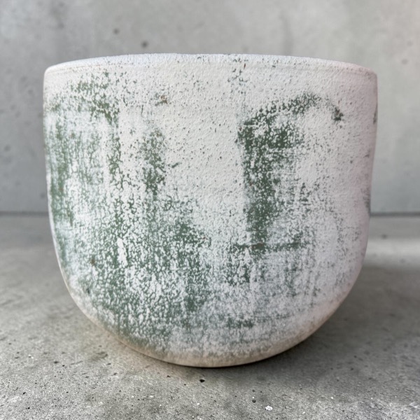 Flowerpot กระถางดินเผาทรงถ้วยกลมสูง สีวินเทจสไตล์ ขนาด 24 x 20 cm.