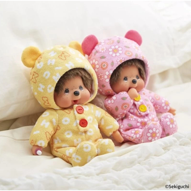 Monchhichi Print Rompers Plush 🌸💛 ตุ๊กตาน้องมอนชิชิในชุดรอมเปอร์หมีมีหูสุดน่ารัก แท้100%