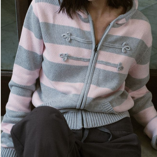 Girlfriend Comfort - Odette Knit Hoodie - เสื้อนิตฮูดดี้ (มีให้เลือก 3 สี)