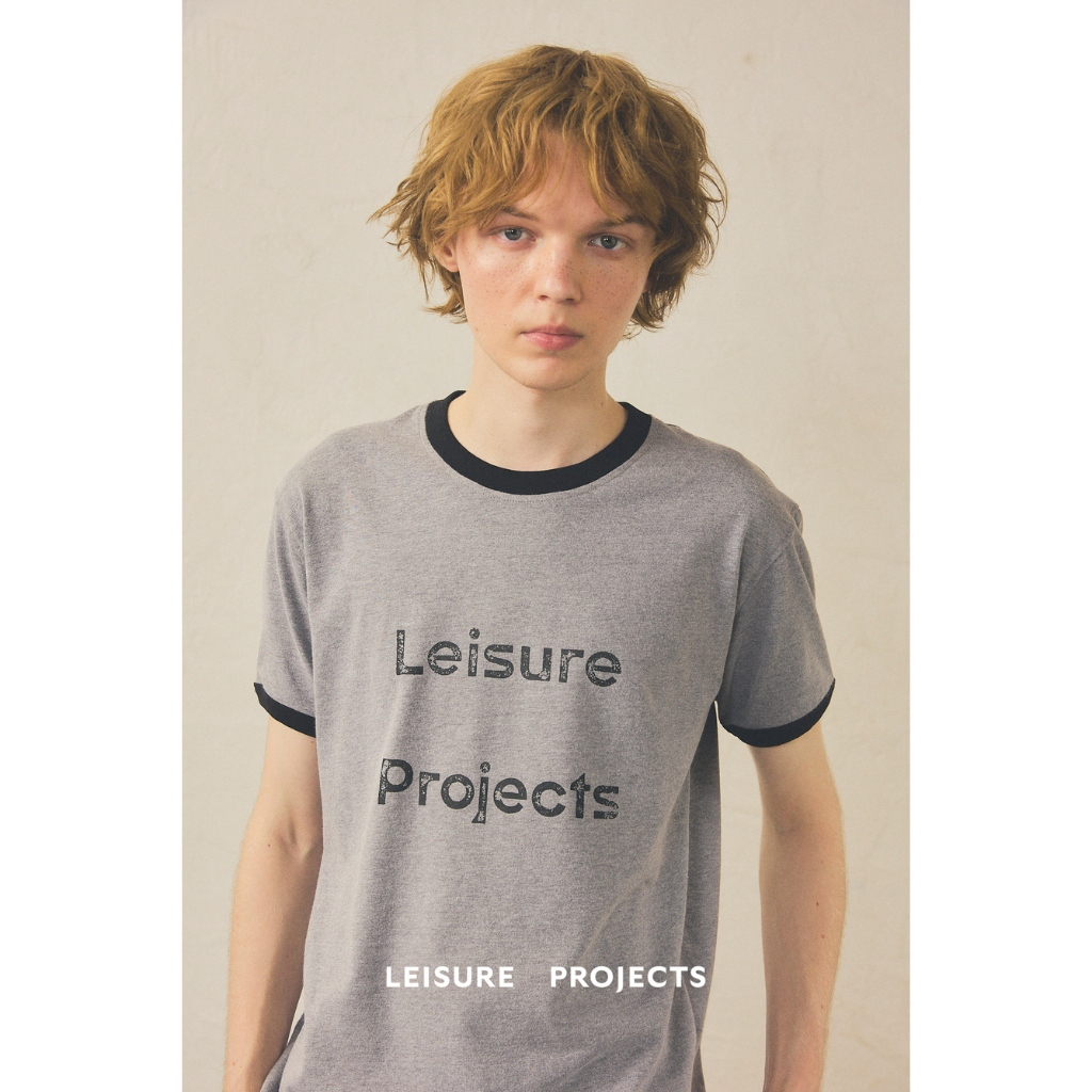 (Leisure Projects) CRACK LEISURE RINGER TEE ผ้า Cotton Spandex  พิมพ์โลโก้ Crack "Leisure Projects" 