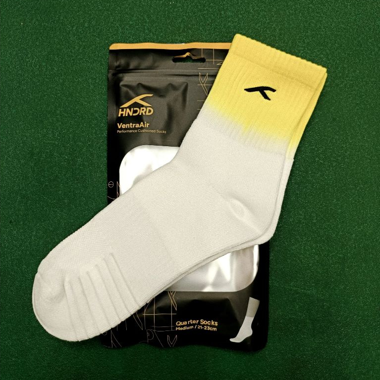 ถุงเท้ากีฬาข้อกลาง HUNDRED Socks HBAS-6M022-4