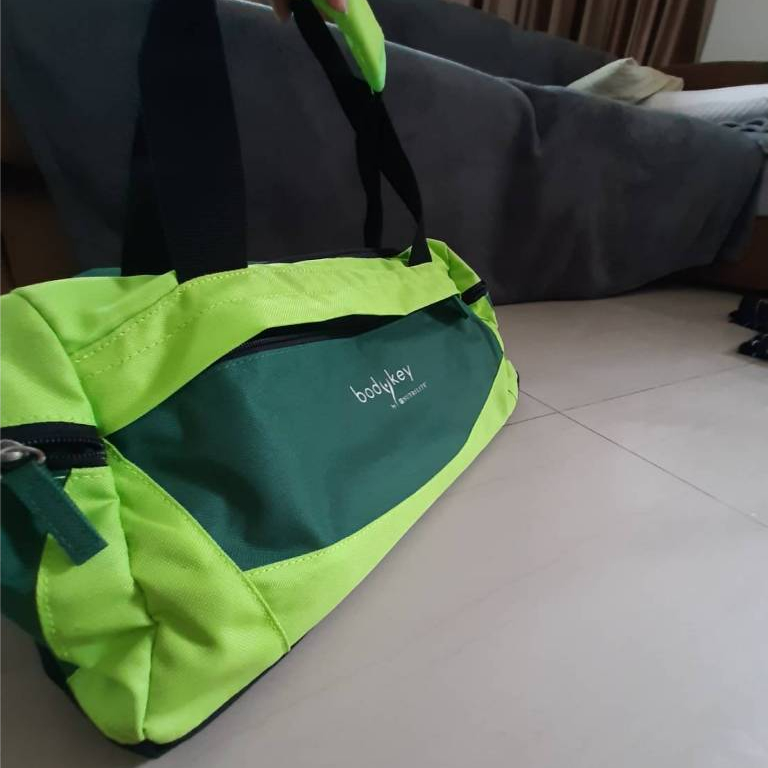 กระเป๋าสปันบอนด์บอดี้คีย์ บอดี้คีย์ by Nutrilite  Amway แท้