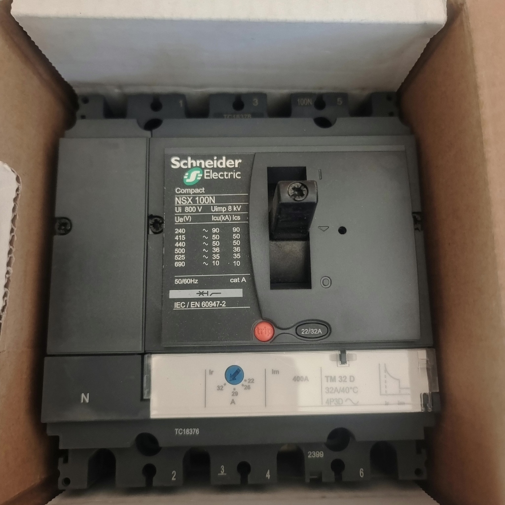 LV429855 MCCB NSX100N TMD 32A 4p3d 50kA Moulded case circuit breaker