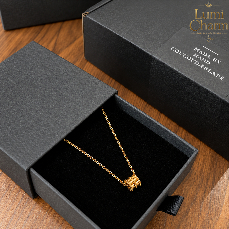 LC+สร้อยคอผู้หญิงจี้วงแหวน 316L สแตนเลสไทเทเนียม ไม่ซีดจาง ใส่อาบน้ำได้ สไตล์มินิมอล