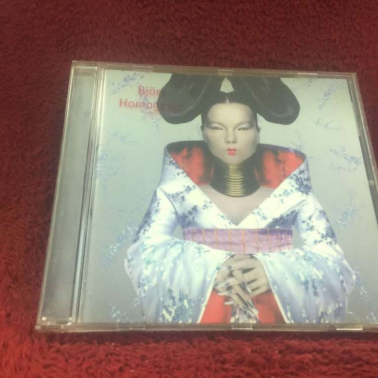 CD Björk – Homogenic สภาพตามรูปปก ZA370-116