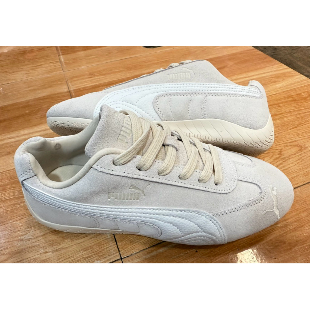 รองเท้าผ้าใบของผู้หญิง-รองเท้าทรงสวย-รองเท้าพร้อมส่ง