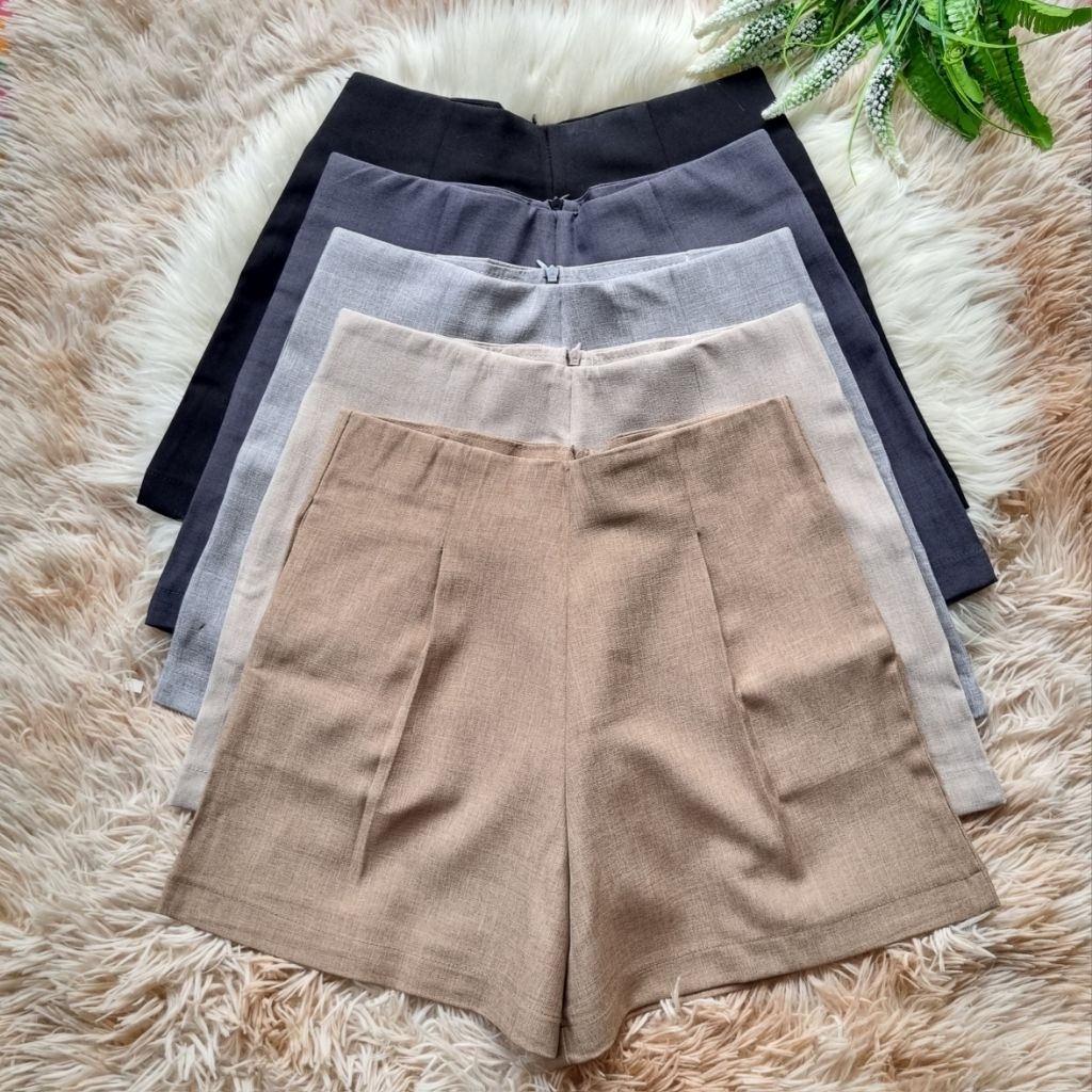 กางเกงขาสั้นผ้าโซดา S-2XL จีบหน้า ซิปหลัง เอวสูง เป้าลึก เข้ารูป ทรงสวย กระเป๋า 2ข้าง